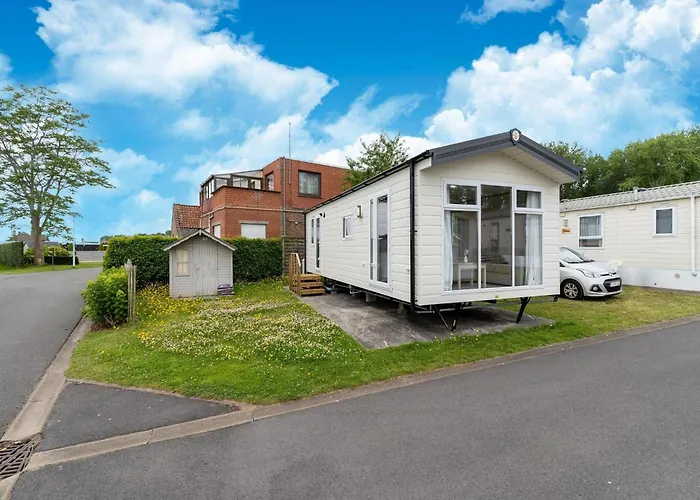 Chalet In De Haan Near Sandy Beaches