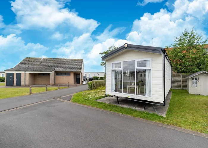 Chalet In De Haan Near Sandy Beaches
