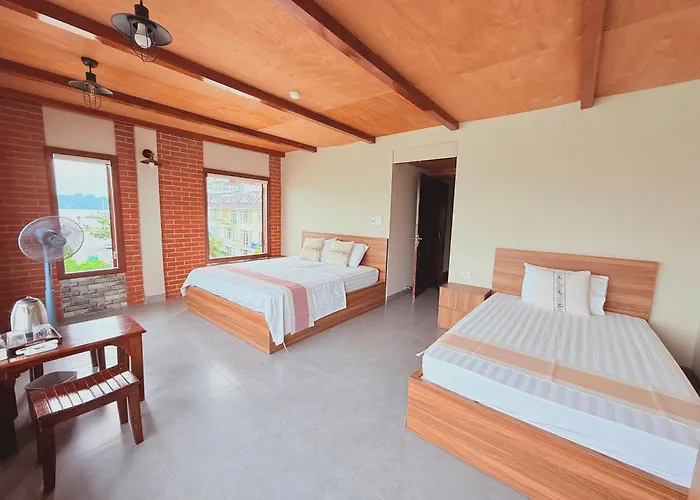 Canh Buom Homestay Hạ Long