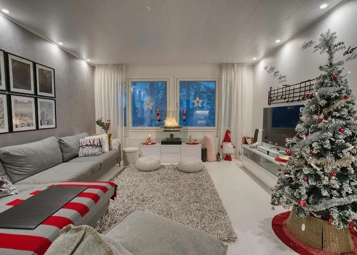 Private Home With Hot Tub & Sauna Rovaniemi