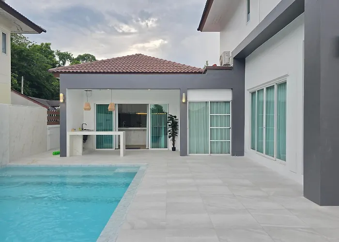 J-O-Y Private Pool Villa - Modern Design Chiang Mai