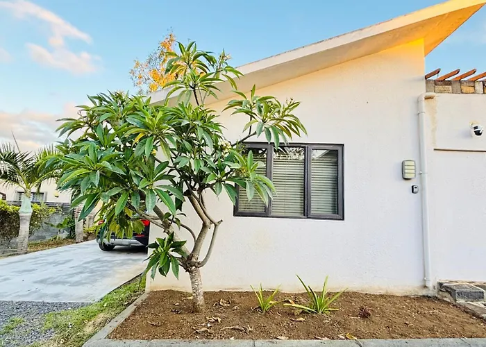 Sunshine & Serenity Suite-Private Parking And Pool-Grandbaie
