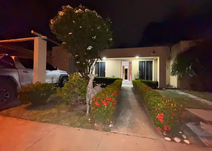 Vive Como En Un Resort Casa Exclusiva Santa Cruz de La Sierra