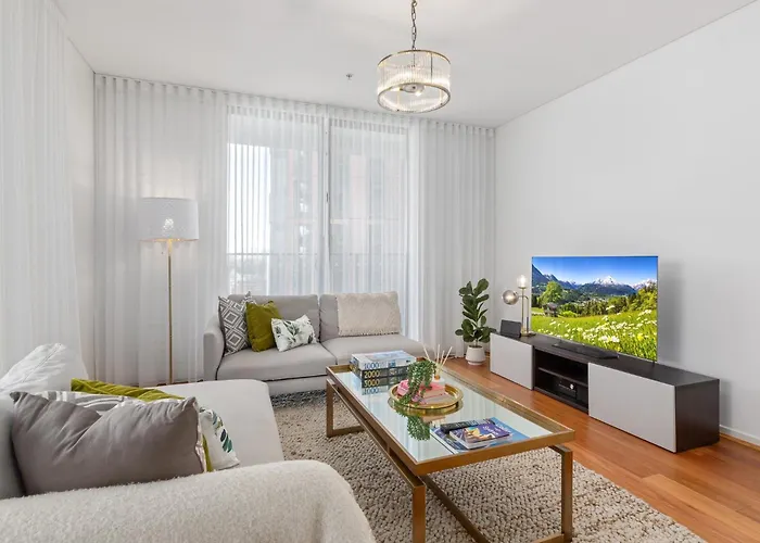Central Redfern Home With Balcony Escape Sydney