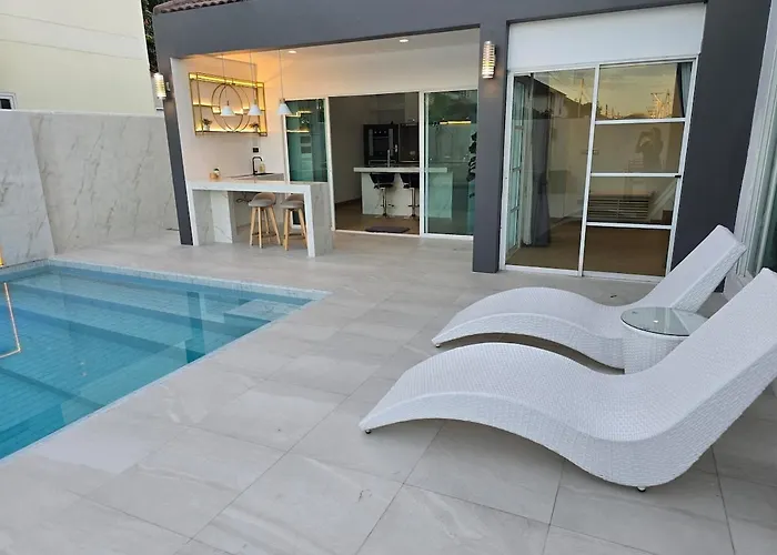 J-O-Y Private Pool Villa - Modern Design Chiang Mai