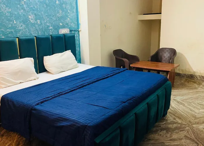 Glory Hotel Noida