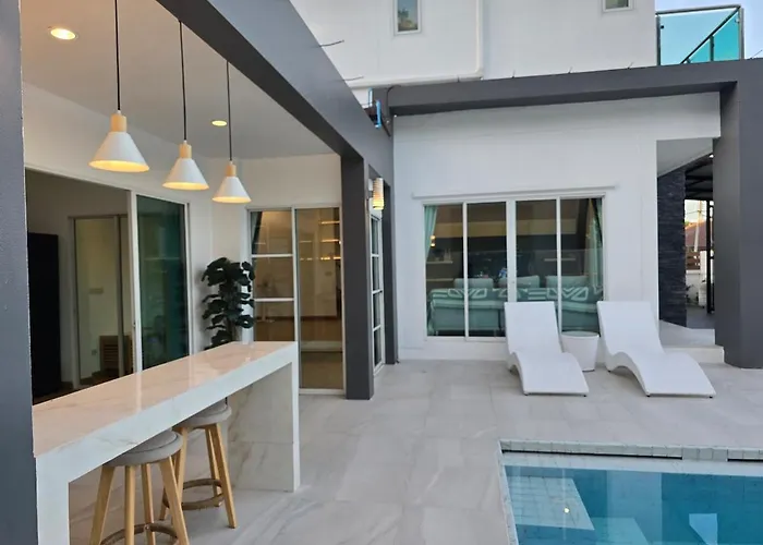J-O-Y Private Pool Villa - Modern Design Chiang Mai