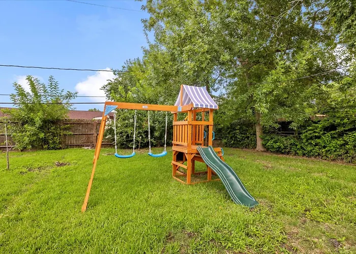 Villa Nr Med Center Nrg Bbq Hot Tub Swing Set Games Houston