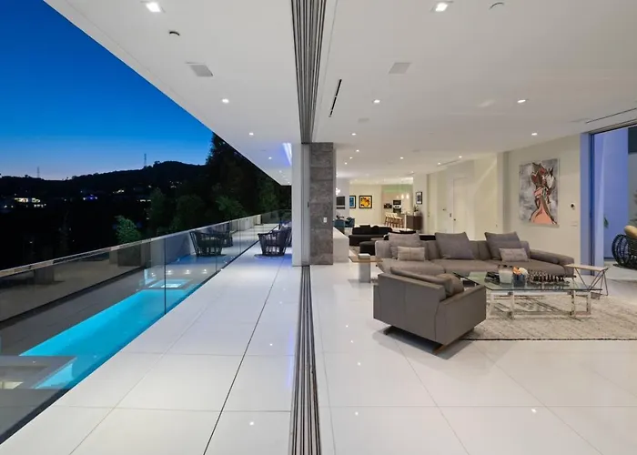Stunning Hollywood Villa Pool And Panoramic Views Los Angeles