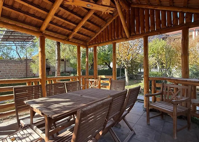 Villa С Закрытым Бассейном Dzoraghpʼyur