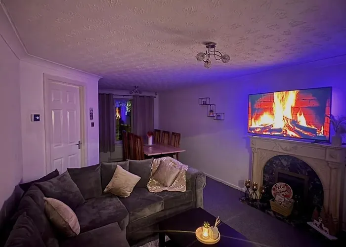 Ferienwohnung Tartan Nest- Entire House- Sleeps 8 Guests Glasgow