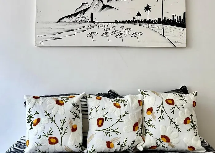 Amplo Quarto E Sala Retro Na Cinelandia 611 Rio de Janeiro