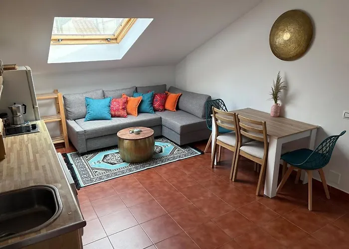 Cozy Getaway 30M From Beach In Málaga