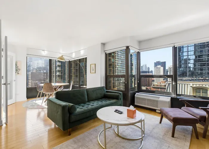 2Bd River North Million Dollar Views! Parking Incl Condo Chicago