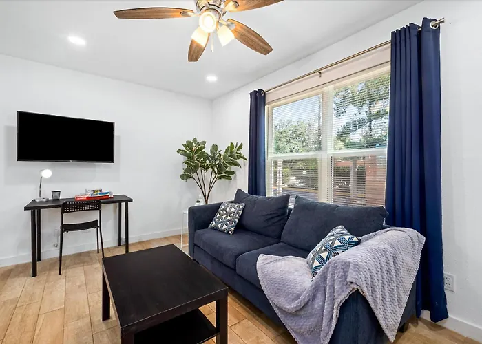 Ferienwohnung Montrose Flat Nr Midtown, Museums TV Desk Games Houston