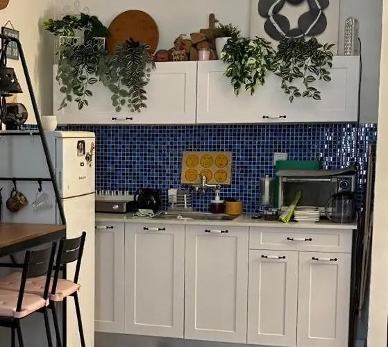 Gigi And Sasha'S Cozy Studio Herzelia