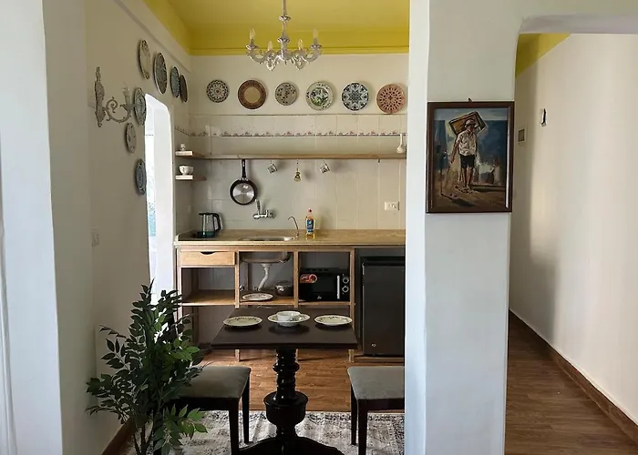 Mediterranean Apartment In Downtown Alexandria