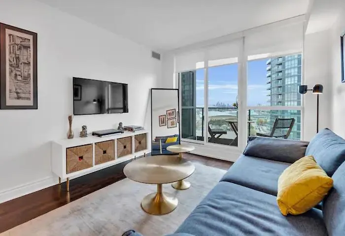 Lakeview 1-Bedroom Condo-Downtown Toronto-Free Parking