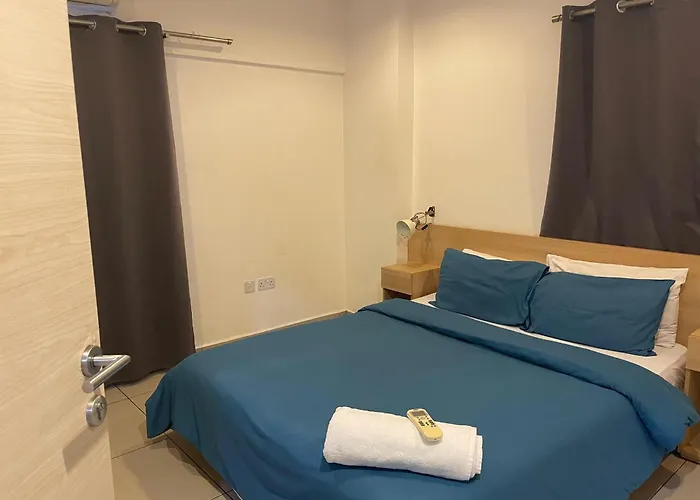 Kings Luxury 1 Bedroom At Gallery Akkra