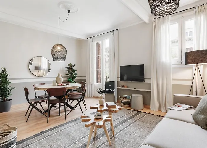 Mourene - 3 Bedrooms In Eixample Dreta Barcelona