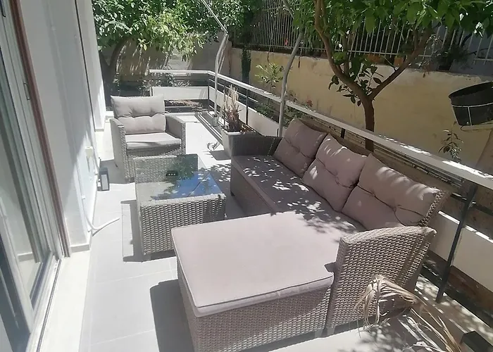 2pax, central Voula, market, beach Athen