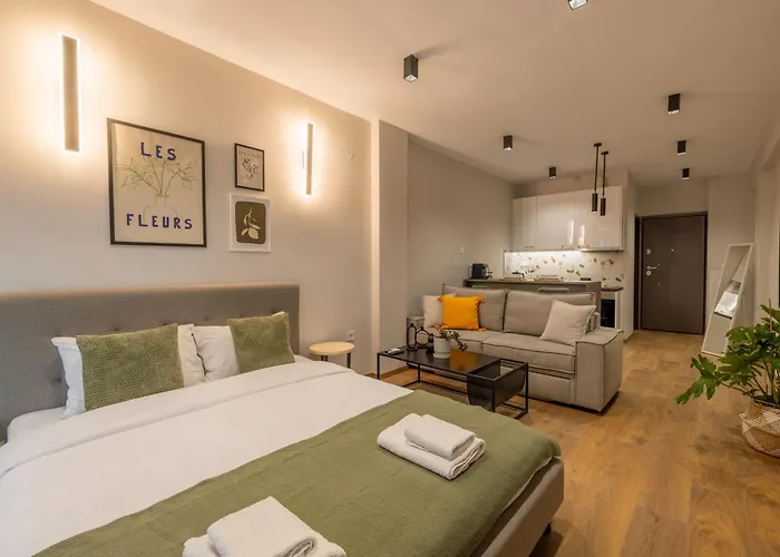 The Urban Chic Nest, By Jo & Key Living - Aristotelous Square Thessaloniki