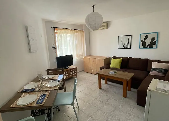 Bonne Chance Apartment Sosopol