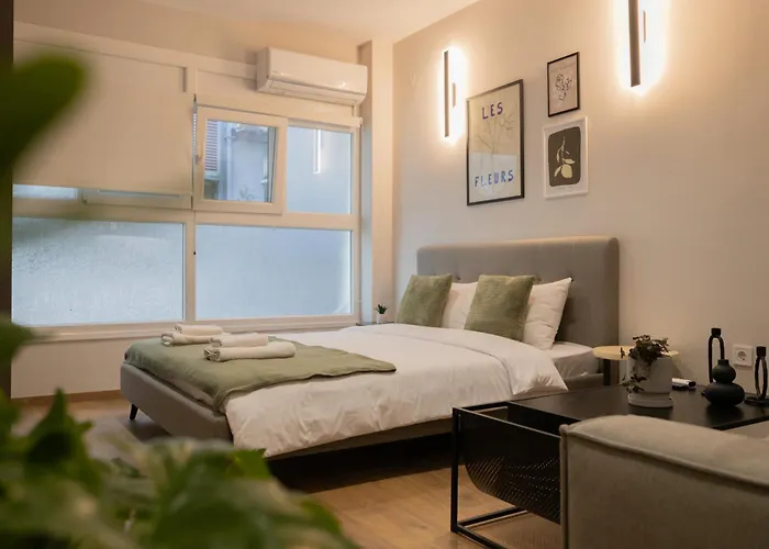 The Urban Chic Nest, By Jo & Key Living - Aristotelous Square Thessaloniki