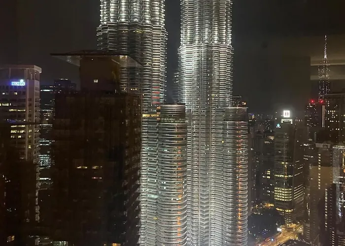 Modern 1Br Apartment With Klcc Twin Towers View Kuala Lumpur