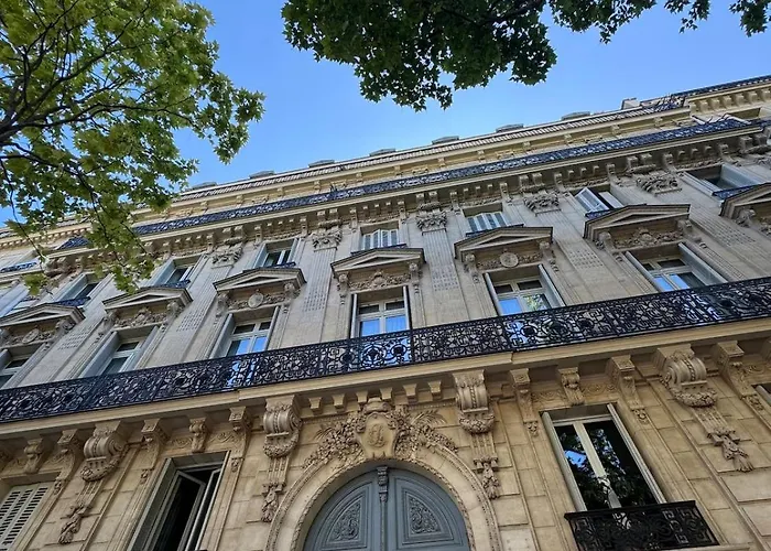 Private Studio Near Champs Elysee With Air Conditioner Paris