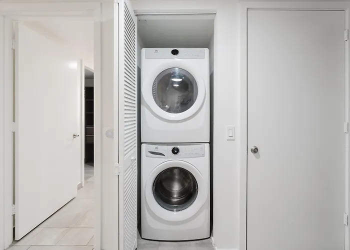 Heart Of Miami Apartment With Free Parking