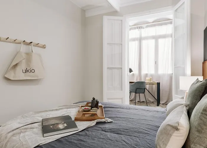 Mourene - 3 Bedrooms In Eixample Dreta Barcelona