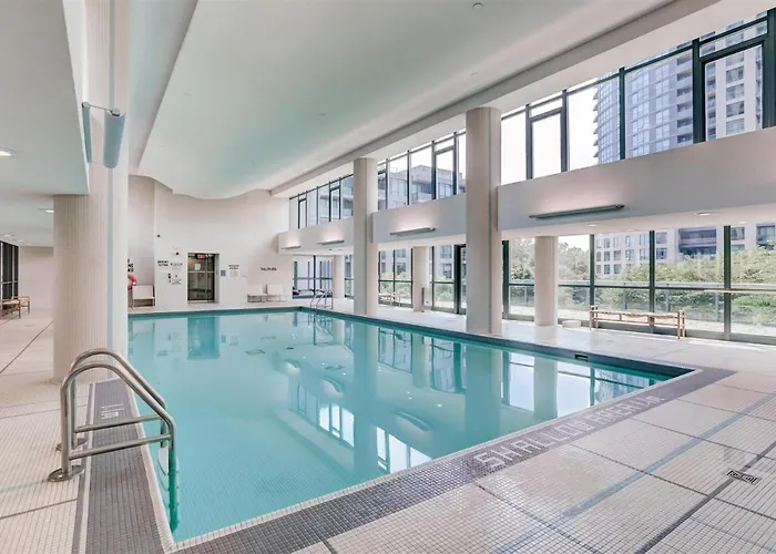 Lakeview 1-Bedroom Condo-Downtown Toronto-Free Parking