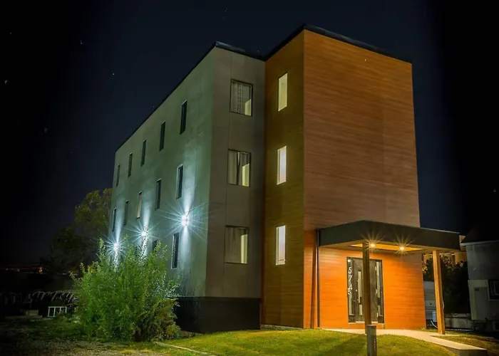 Clifton Hill Hideaway 2B -Two Bedroom Condo Niagara-Fälle