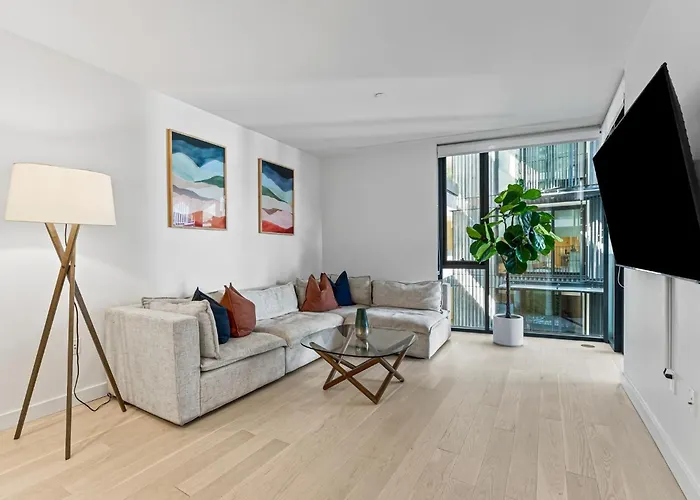 Pearl Coast - Modern 2Br With Rooftop Pool & Views Los Angeles