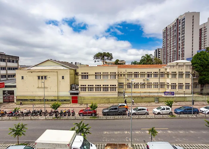 Ape Completo, Elegante E Revitalizado Em Curitiba
