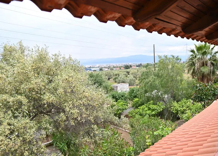Evas Guesthouse Agii Theodori
