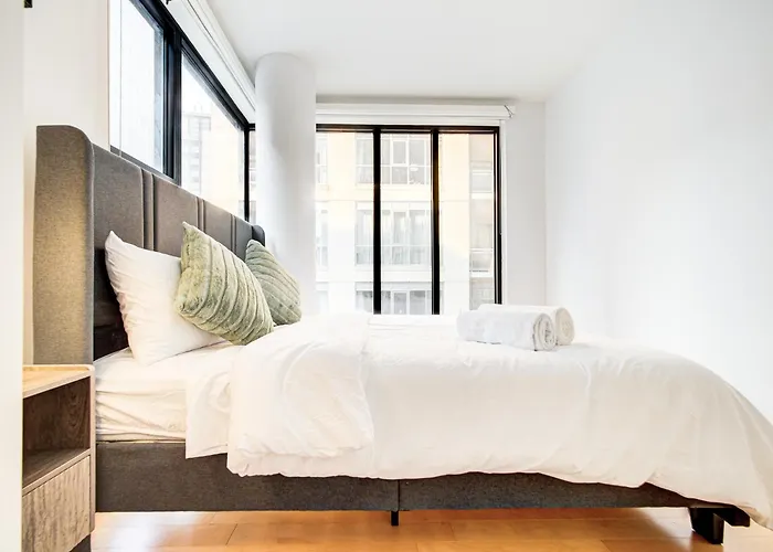 Charmant Appartement Au Vieux Port De Montréal
