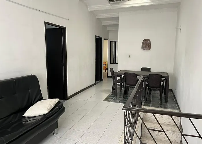 Villa Casa Amplia Cerca Del Cc Titan Plaza Bogotá