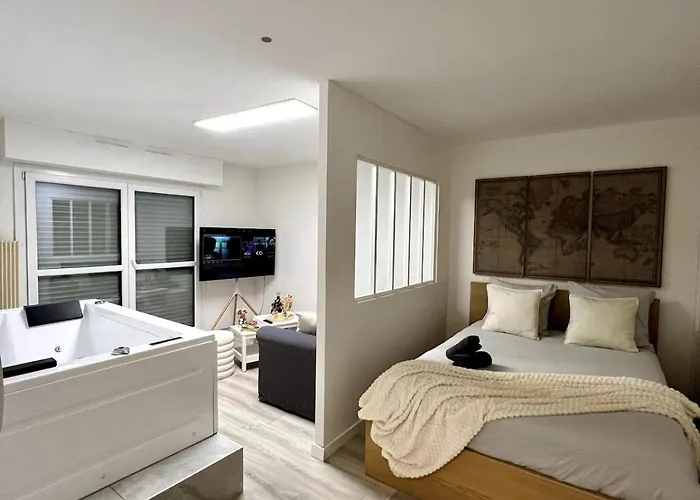 Appartement Avec Jacuzzi Proche Du Centre Straßburg