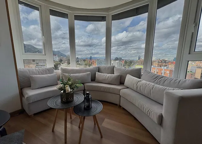 Stylish 2Br In Usaquen Peaceful Stay With Scenic Views Vou820 Bogotá