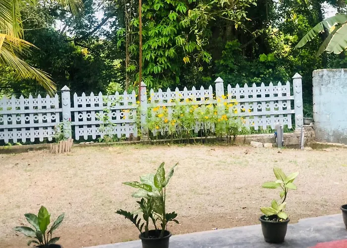 Bombo 3 Bedroom Villa Weligama