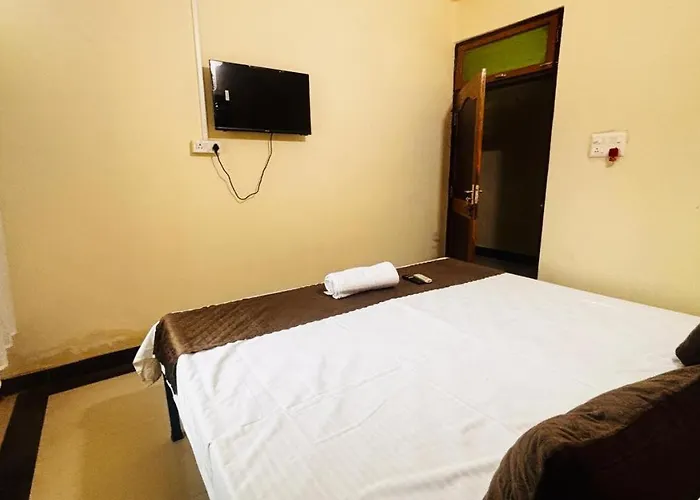 Royal Galaxy Inn Varanasi