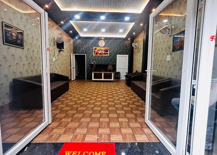 Royal Galaxy Inn Varanasi