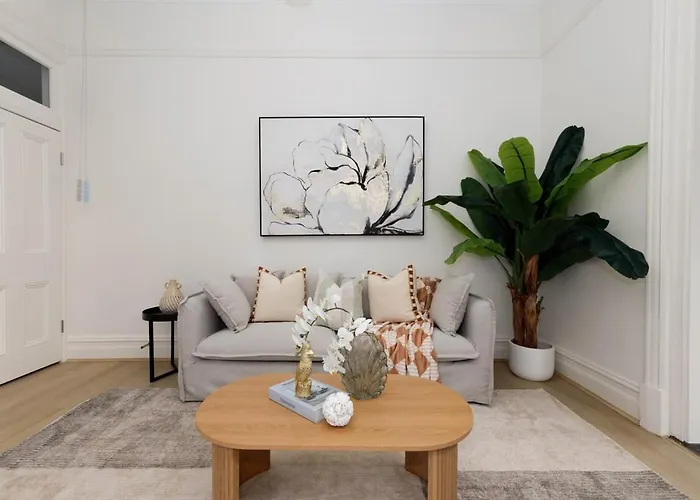 Spacious 3Br Family Home At Central Chatswood Sydney