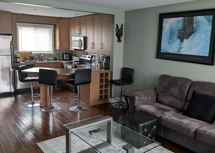 Cozy Quiet Space - Walking Amenities Nearby Winnipeg