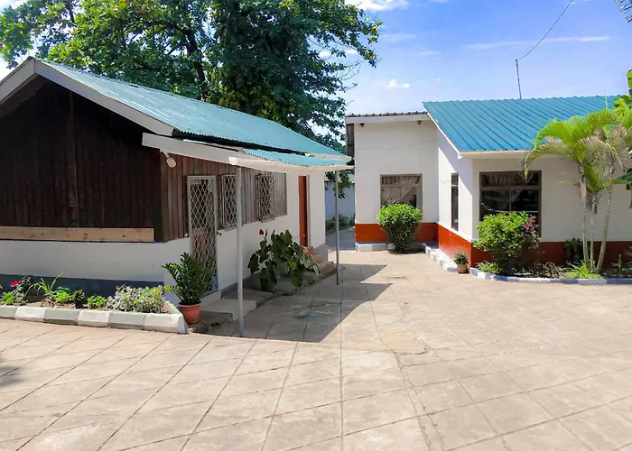 Moshi Green Lodge