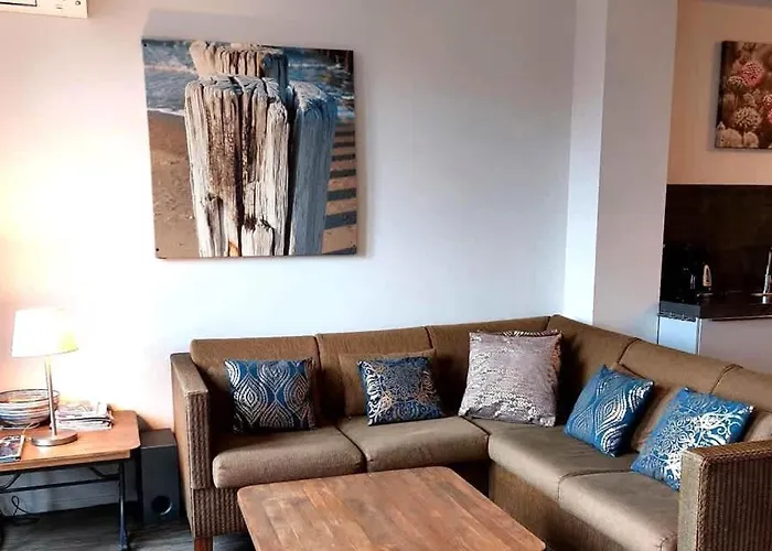 Villa Hello Zeeland - Wijngaardstraat 29 Domburg