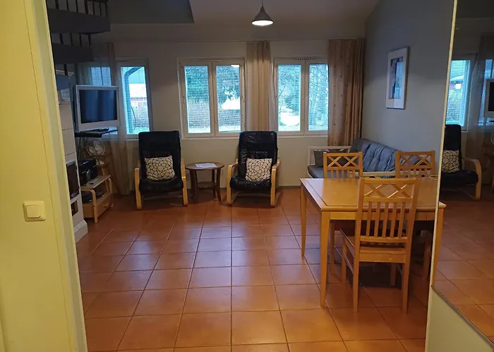 Lomahuoneisto Paritalossa Puustila B Kuopio