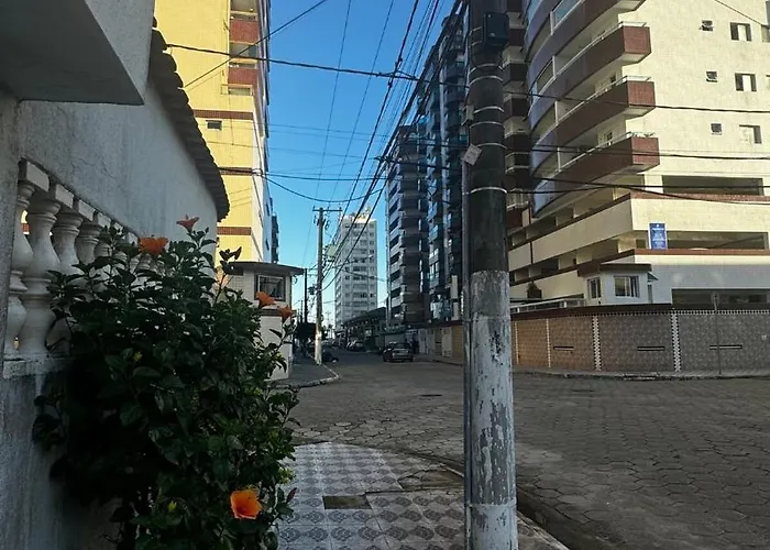 Casa 2 Quartos Na Ocian A 200M Da Praia! Pet Friendly, Churrasqueira Praia Grande 